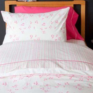 Auggie Home Twin Duvet Cover-pink flutter floral